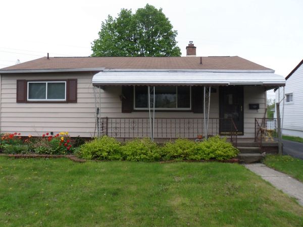 992 Kettering Avenue, Pontiac, MI 48340