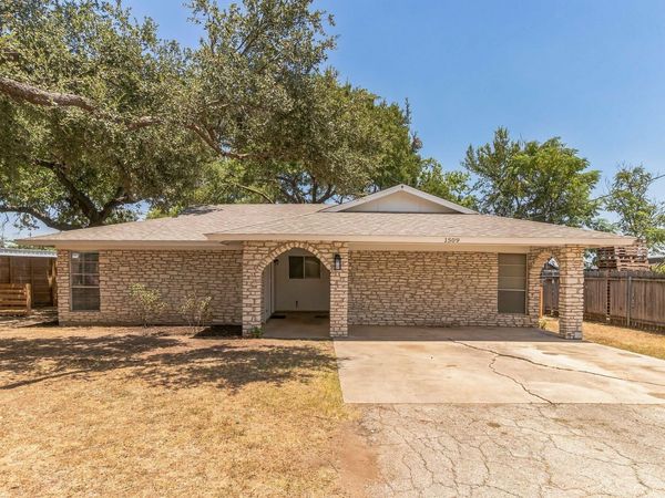 1509 Park LN, Georgetown, TX 78628