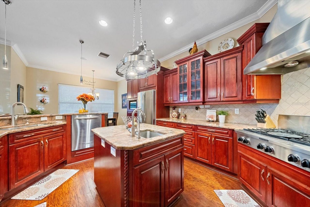 1615 Heritage Drive, Valrico, FL 33594 Photo