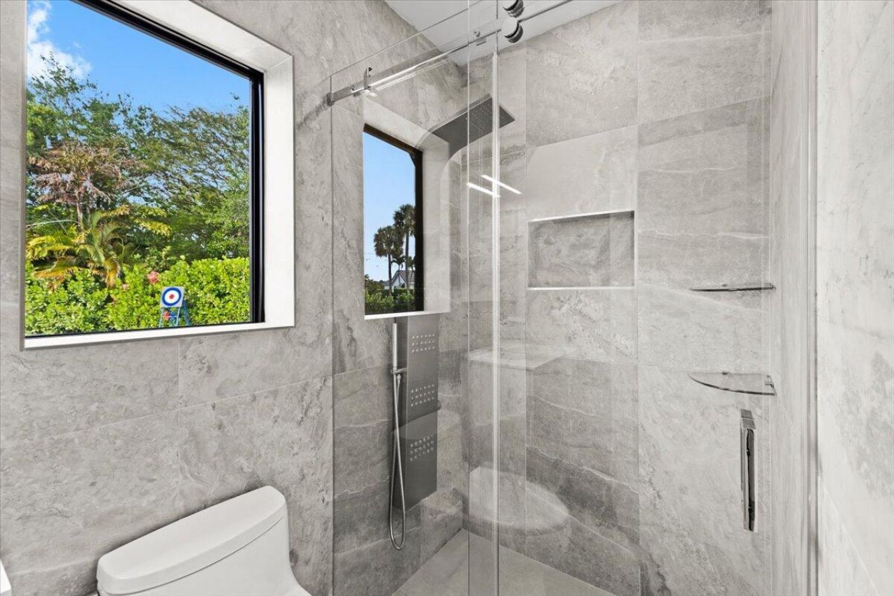 1049 W Palmetto Park Road, Boca Raton, FL 33486 Photo