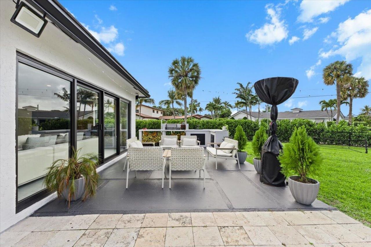 1049 W Palmetto Park Road, Boca Raton, FL 33486 Photo