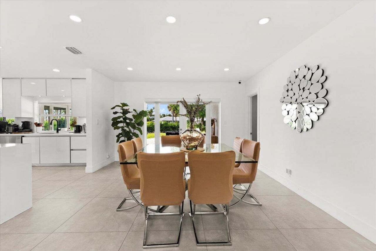 1049 W Palmetto Park Road, Boca Raton, FL 33486 Photo