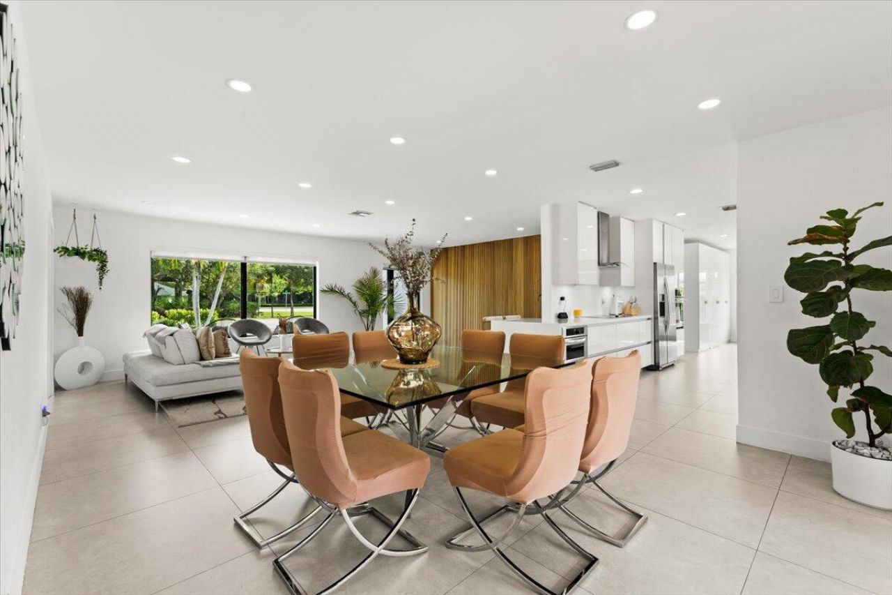 1049 W Palmetto Park Road, Boca Raton, FL 33486 Photo