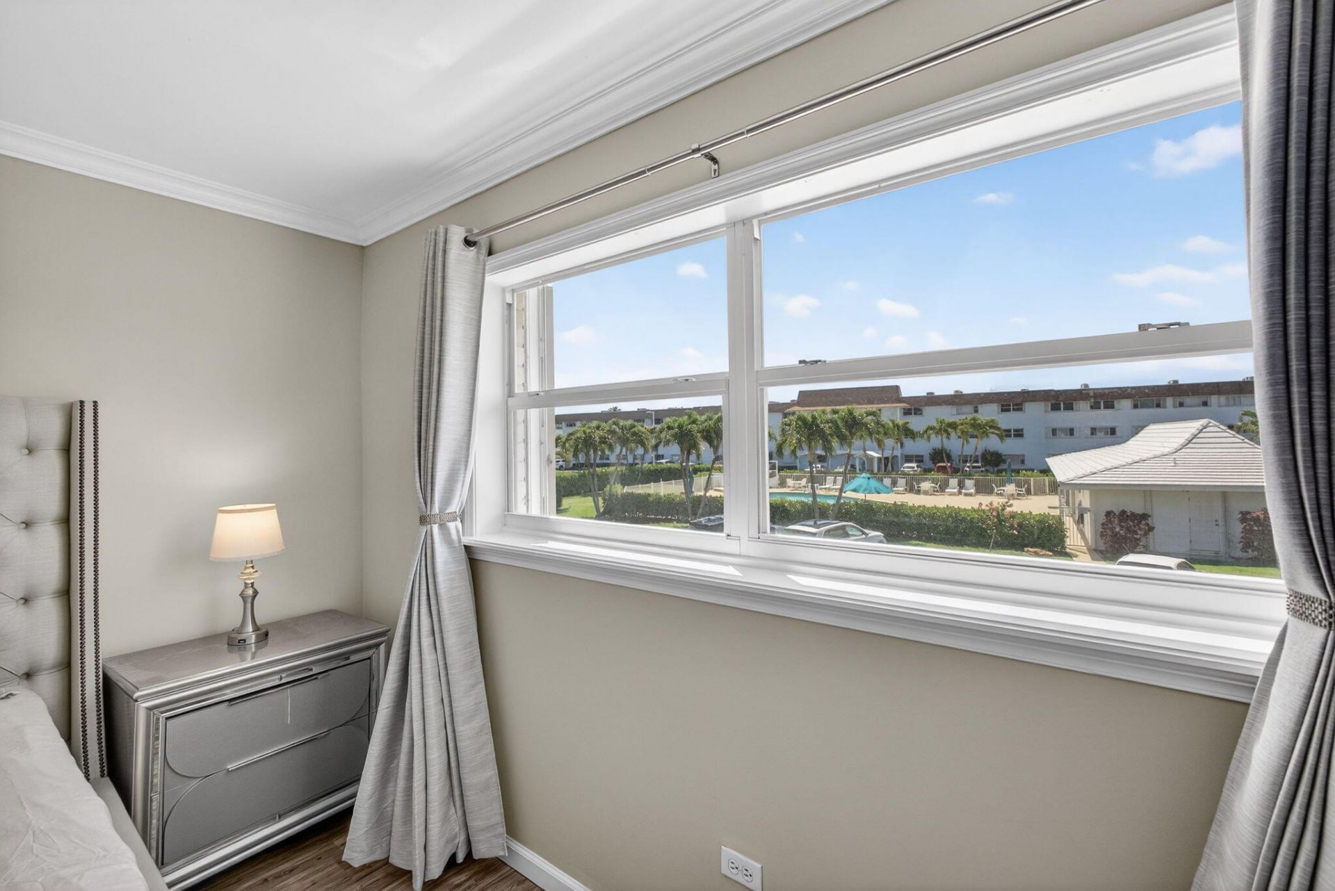 111 Shore Court, Unit 205, North Palm Beach, FL 33408 Photo