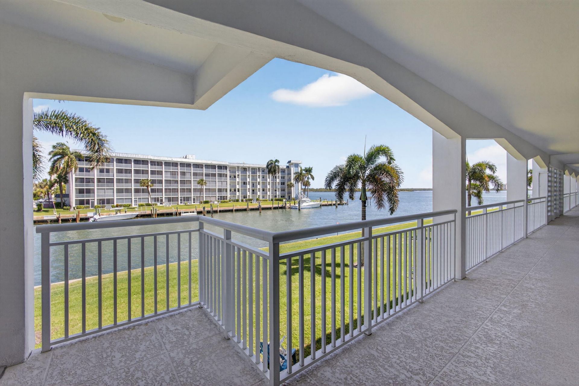 111 Shore Court, Unit 205, North Palm Beach, FL 33408 Photo