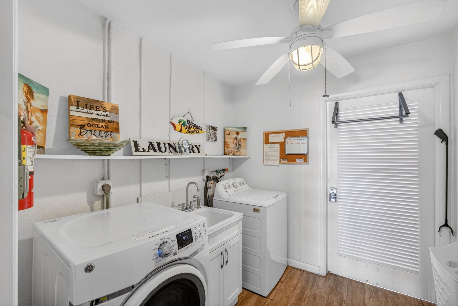 111 Shore Court, Unit 205, North Palm Beach, FL 33408 Photo