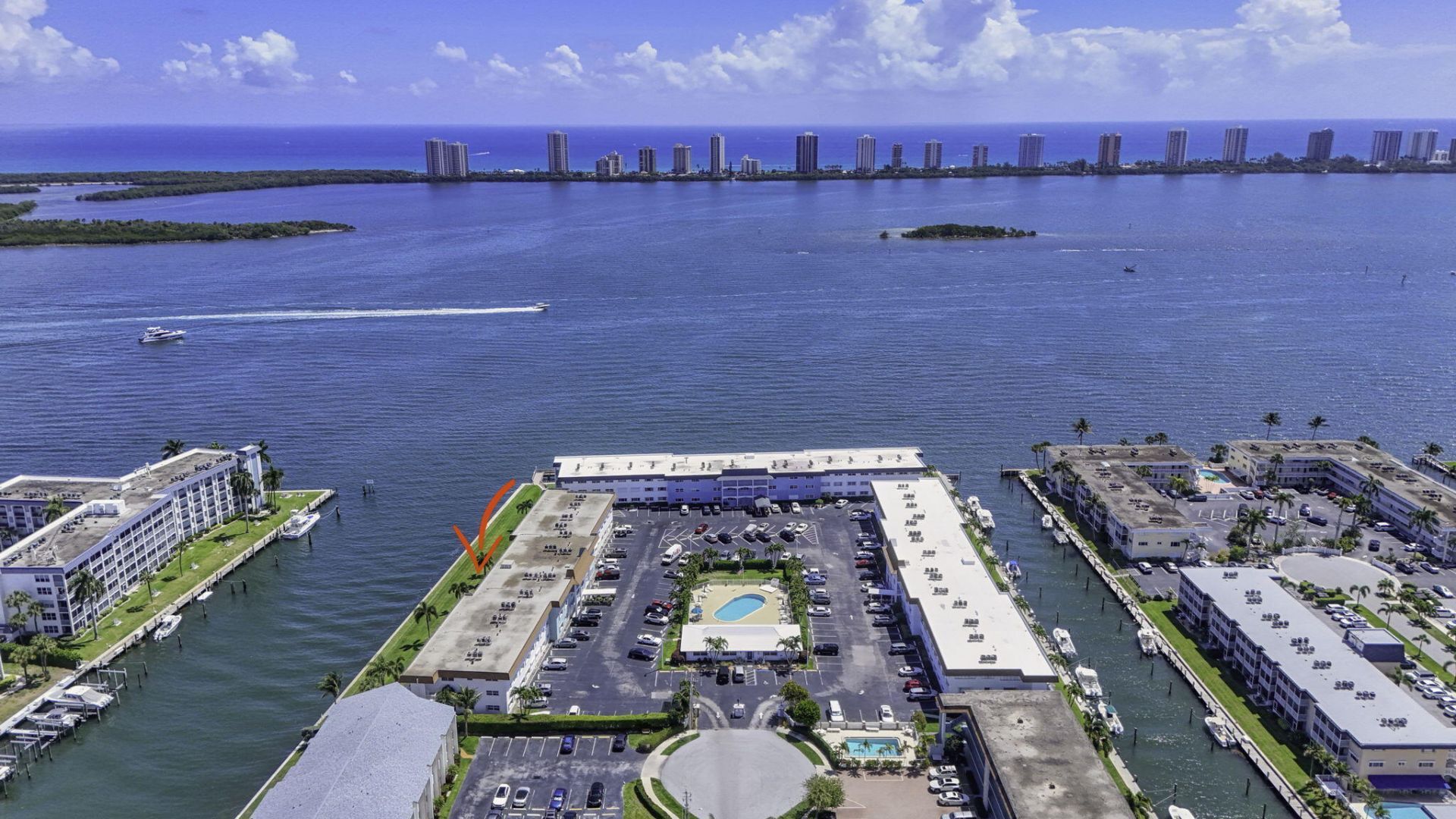 111 Shore Court, Unit 205, North Palm Beach, FL 33408 Photo