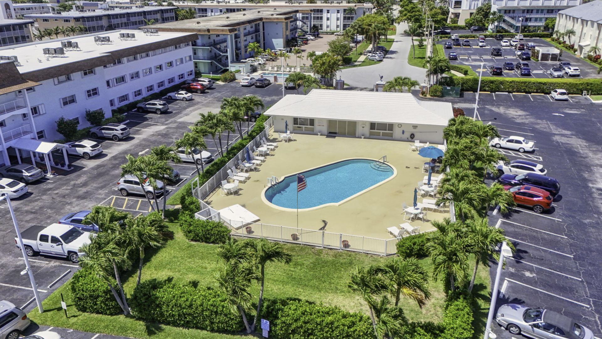 111 Shore Court, Unit 205, North Palm Beach, FL 33408 Photo