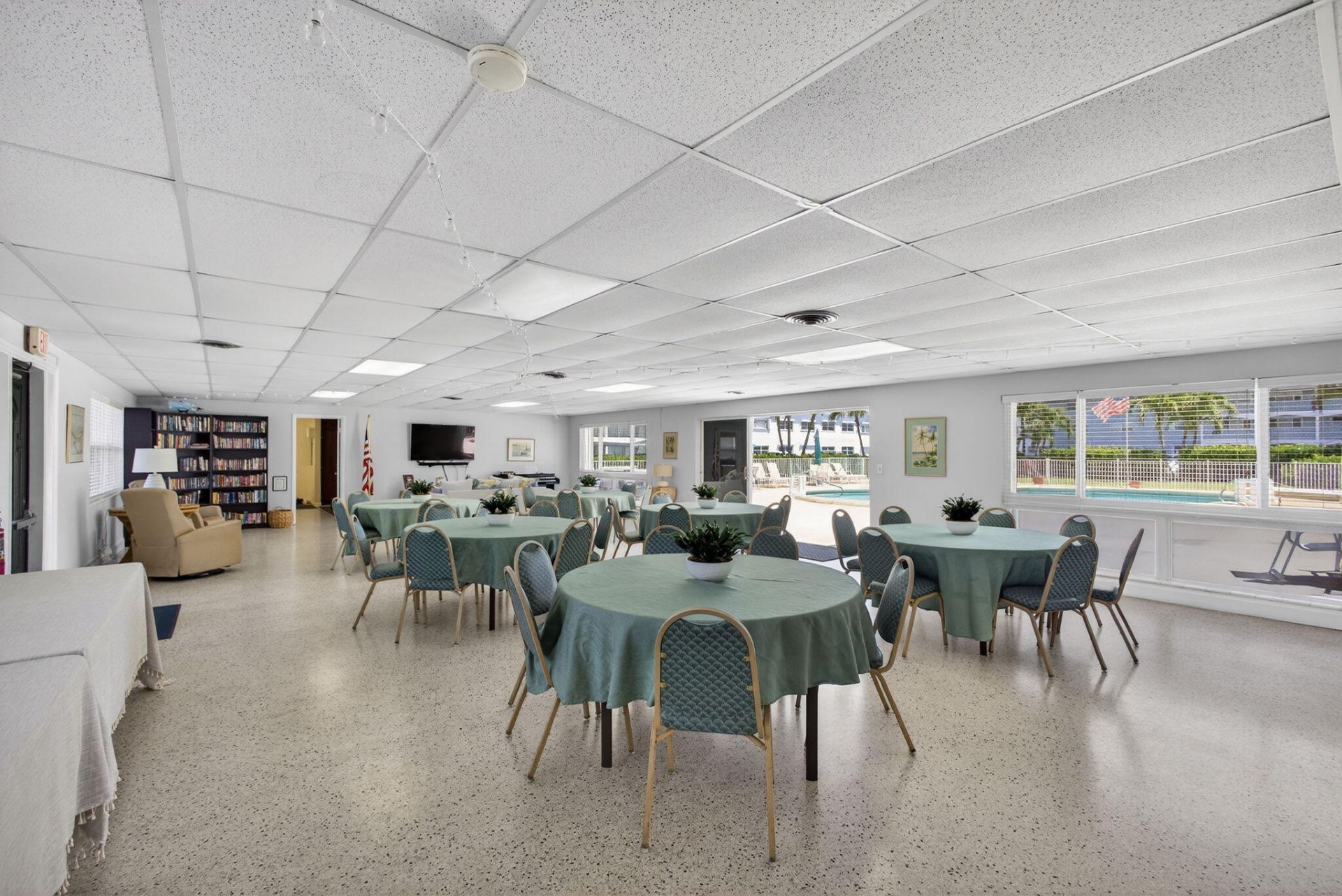 111 Shore Court, Unit 205, North Palm Beach, FL 33408 Photo