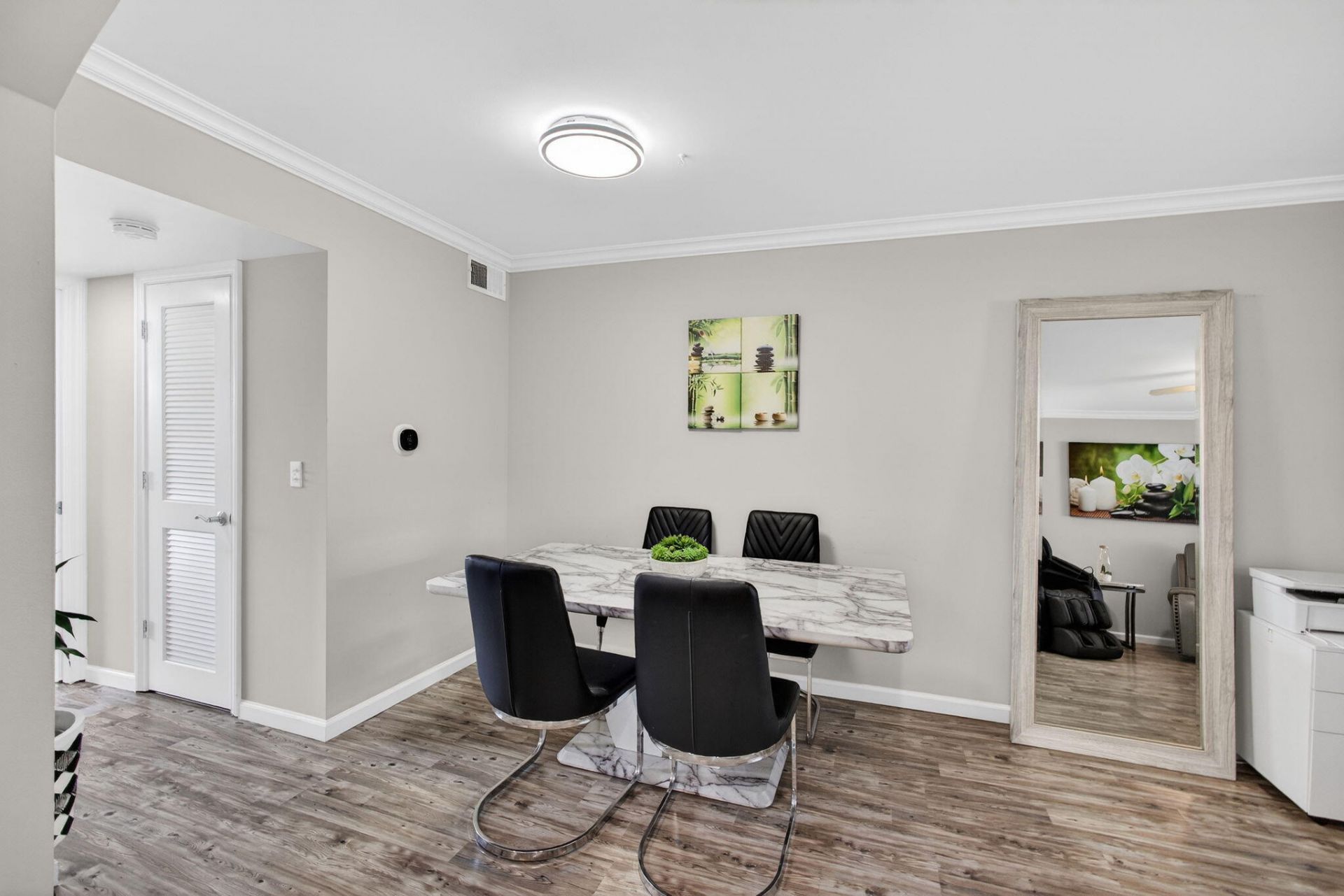 111 Shore Court, Unit 205, North Palm Beach, FL 33408 Photo