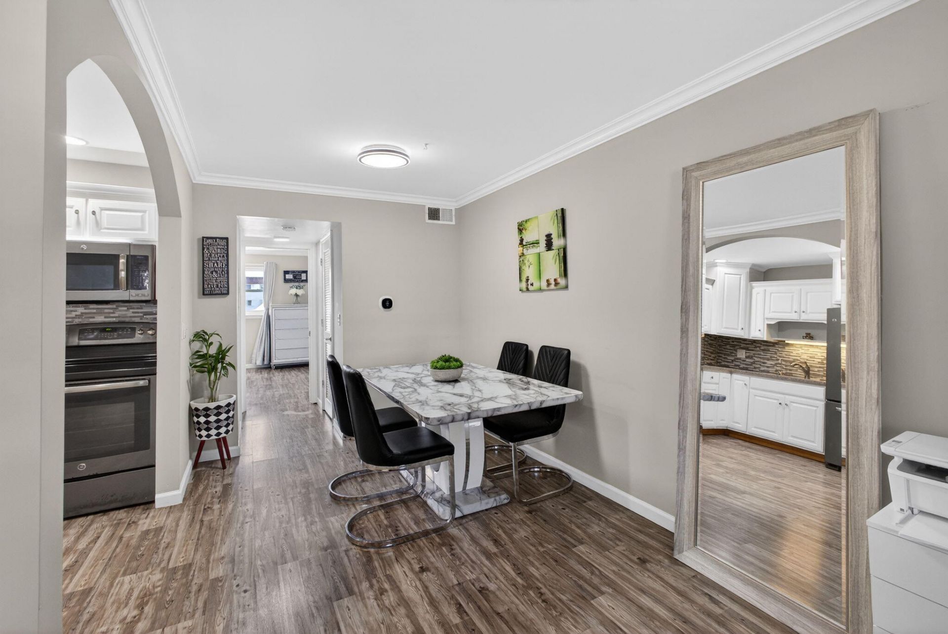 111 Shore Court, Unit 205, North Palm Beach, FL 33408 Photo