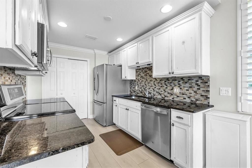 3000 Meandering Way, Unit 101, Fort Myers, FL 33905 Photo