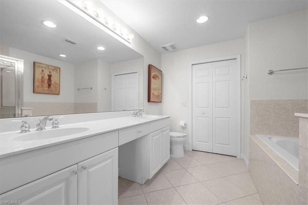 3000 Meandering Way, Unit 101, Fort Myers, FL 33905 Photo