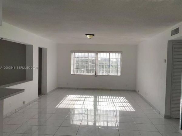 200 NE 12th Ave , Unit 1C, Hallandale Beach, FL 33009