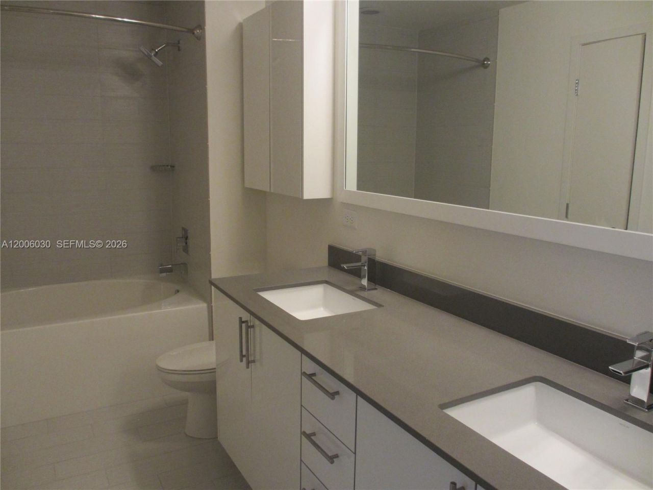 999 SW 1st Ave, Unit 3212, Miami, FL 33130 Photo
