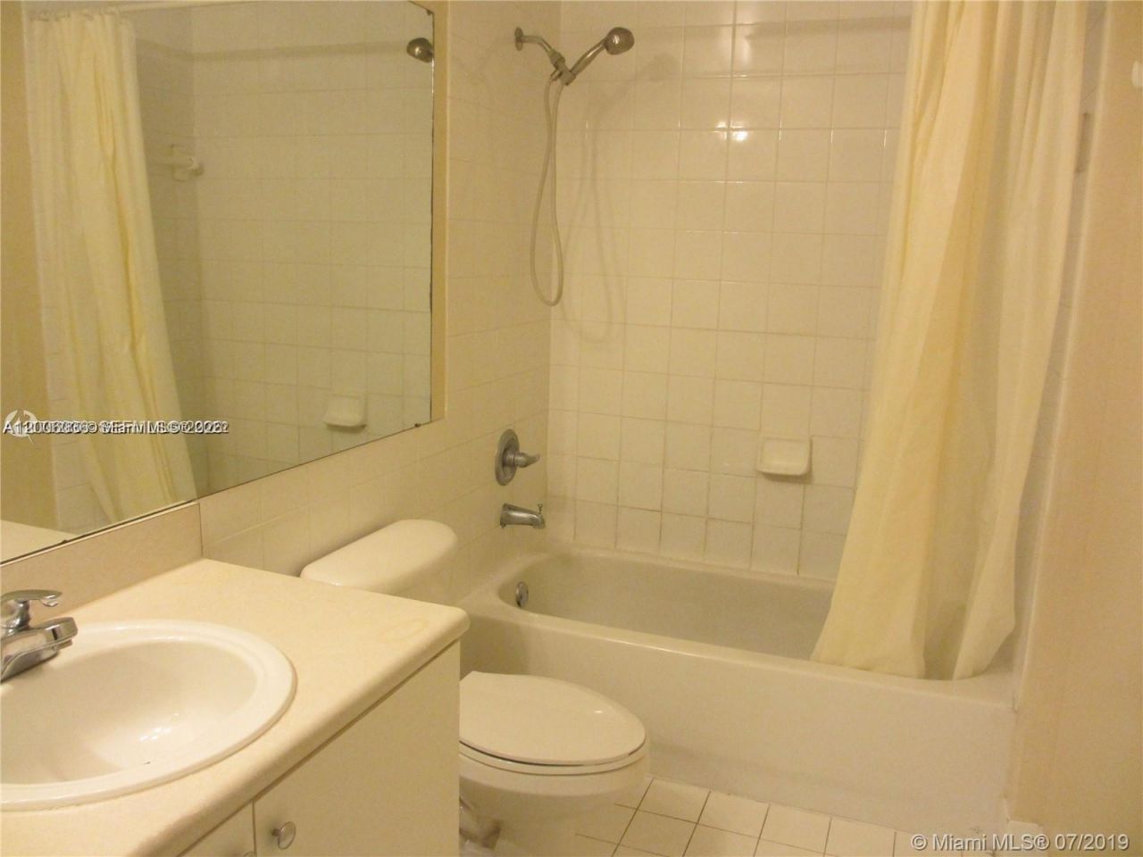 5091 NW 7th St, Unit 807, Miami, FL 33126 Photo
