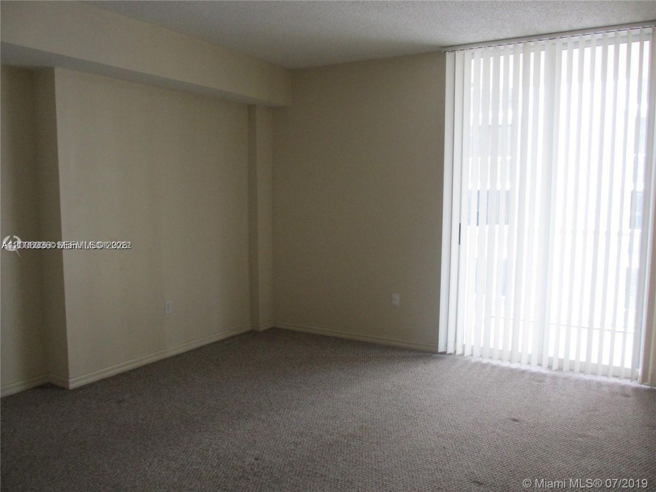 5091 NW 7th St, Unit 807, Miami, FL 33126 Photo
