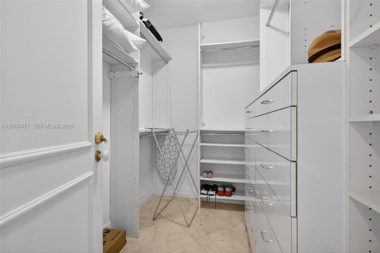 3000 Island Blvd, Unit 2305, Aventura, FL 33160 Photo