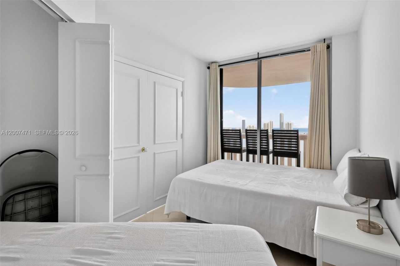 3000 Island Blvd, Unit 2305, Aventura, FL 33160 Photo