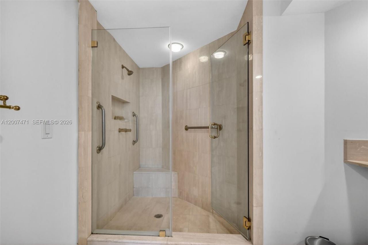3000 Island Blvd, Unit 2305, Aventura, FL 33160 Photo