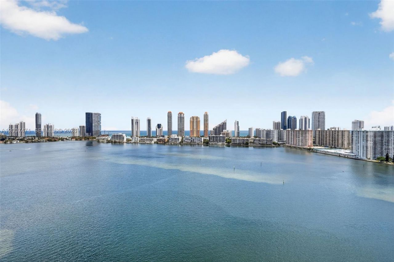 3000 Island Blvd, Unit 2305, Aventura, FL 33160 Photo