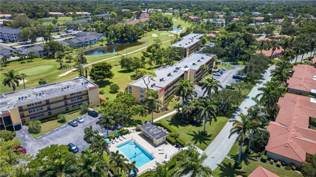 1084 Forest Lakes Dr, Unit 7205, Naples, FL 34105 Photo