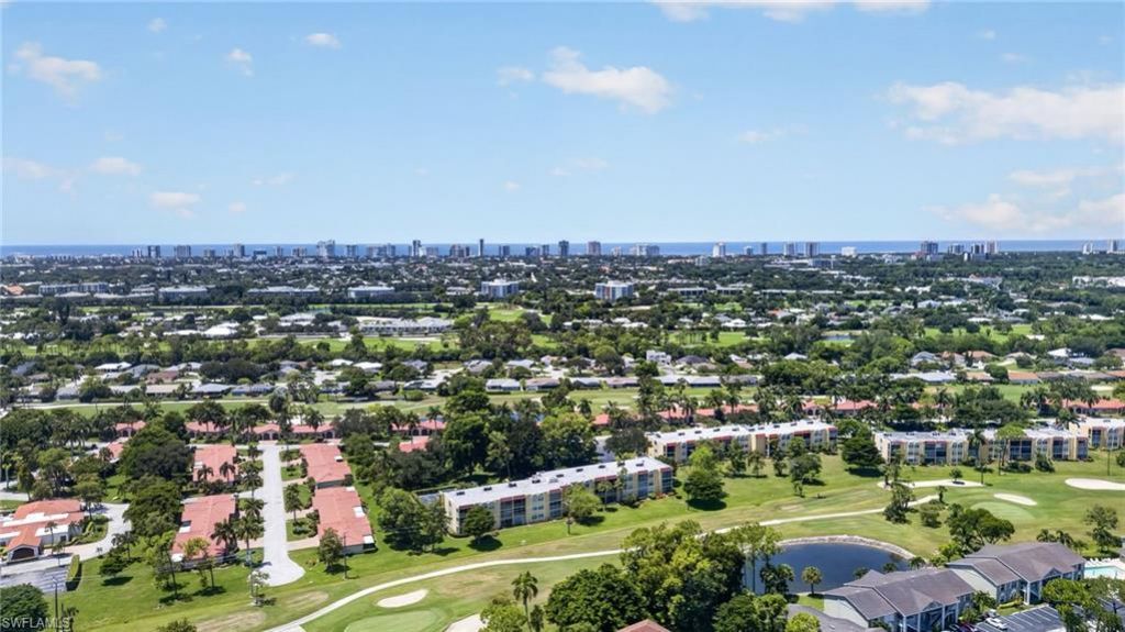 1084 Forest Lakes Dr, Unit 7205, Naples, FL 34105 Photo