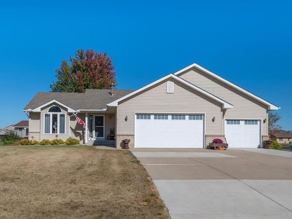 609 Robert Avenue, Hamburg, MN 55339