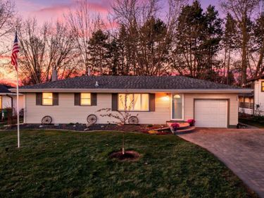 436 4th Avenue NW, Cambridge, MN 55008