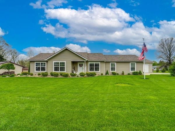 3238 Acuminata, West Salem, OH 44287