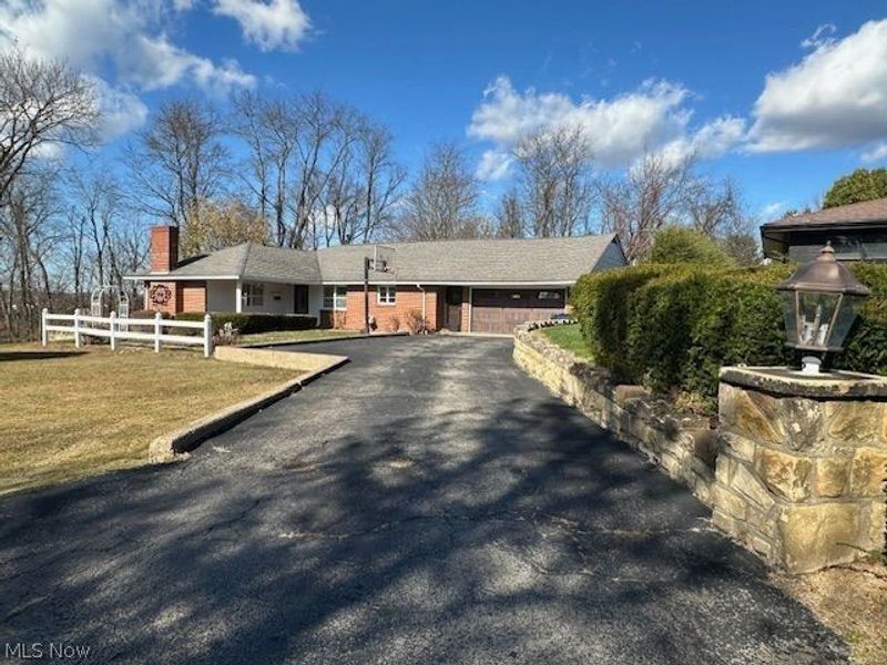 1307 Brightview Drive, East Liverpool, OH 43920 Photo 2