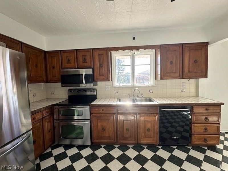 1307 Brightview Drive, East Liverpool, OH 43920 Photo 6