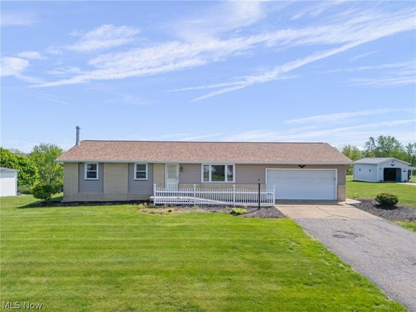 1830 Baird Avenue NE, Paris, OH 44669