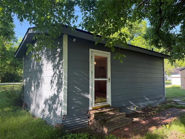 117 Bowie Street , Clyde, TX 79510