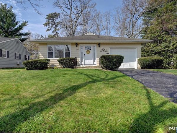 123 Columbine Circle, TOMS RIVER, NJ 08755