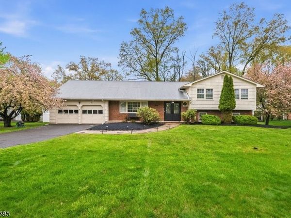 30 Cheryl Rd, Montville, NJ 07058