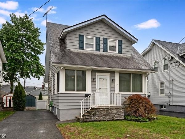 50 Lewis Pl, Totowa, NJ 07512