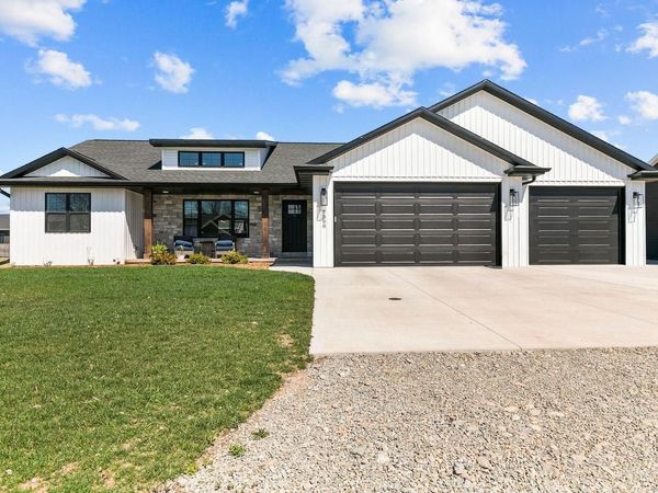 1300 BENS WAY, Kaukauna, WI 54130