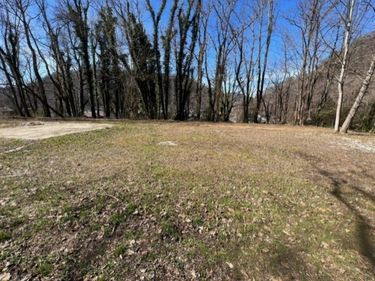 120 6TH Street, Elkhorn City, KY 41522