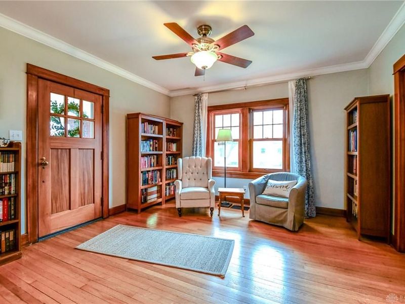 200 Dell Park Avenue, Oakwood, OH 45419 Photo 12