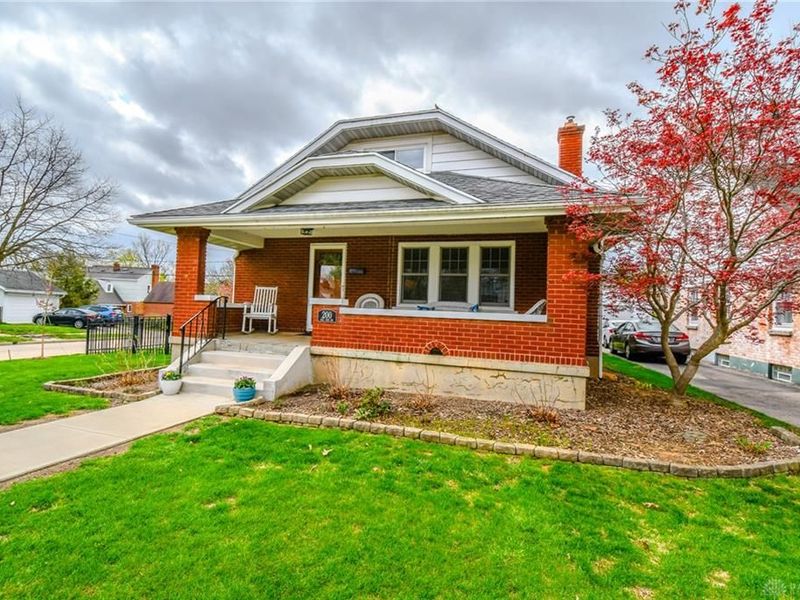 200 Dell Park Avenue, Oakwood, OH 45419 Photo 4