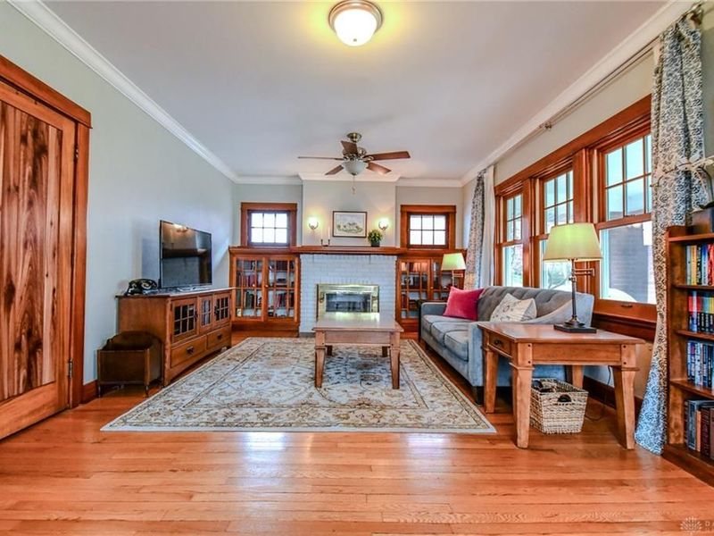 200 Dell Park Avenue, Oakwood, OH 45419 Photo 8