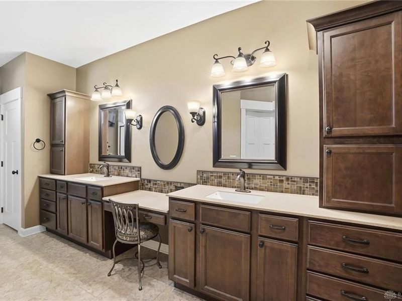 980 Greenmantle Drive, Tipp City, OH 45373 Photo 31