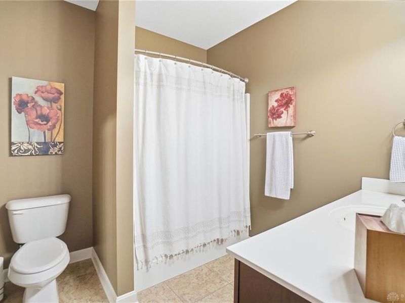 980 Greenmantle Drive, Tipp City, OH 45373 Photo 40