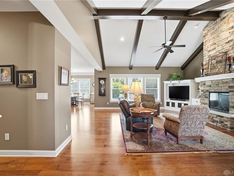 980 Greenmantle Drive, Tipp City, OH 45373 Photo 6