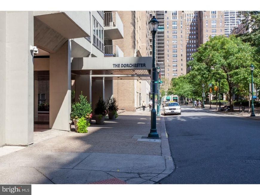 224-30 W Rittenhouse Square, Unit 1818, Philadelphia, PA 19103 Main Photo