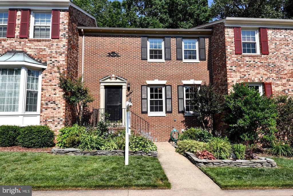 7414 Willshire Hunt Court, Springfield, VA 22153 Main Photo