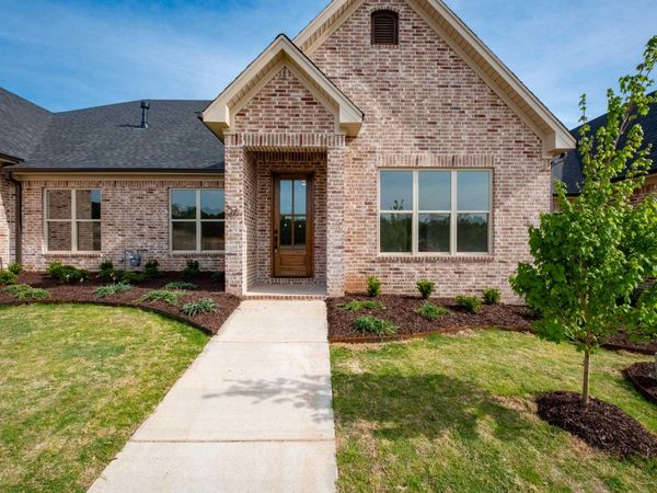 26 Driftwood Lane, Little Rock, AR 72223