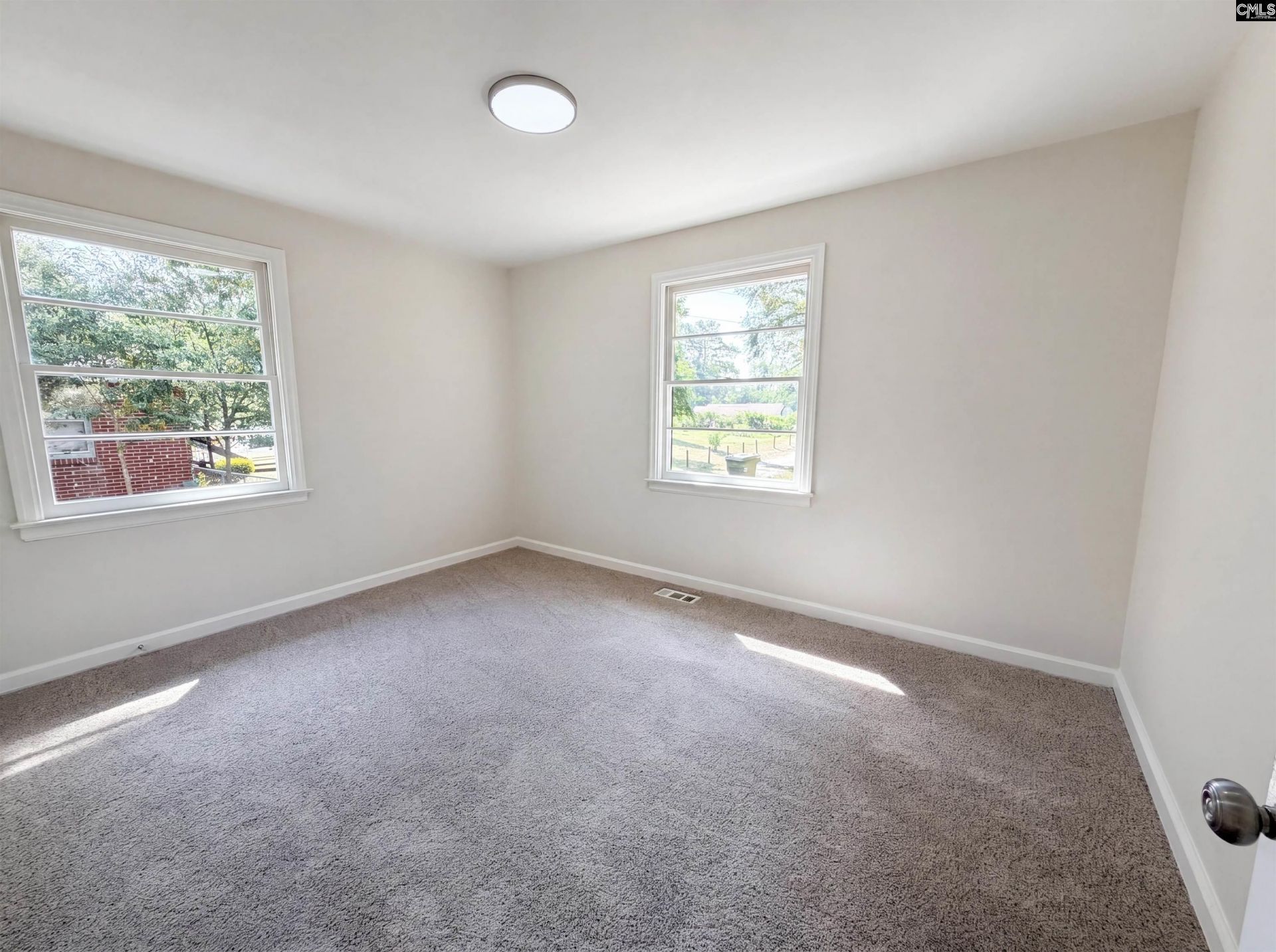 2112 Axson Street Photo 4