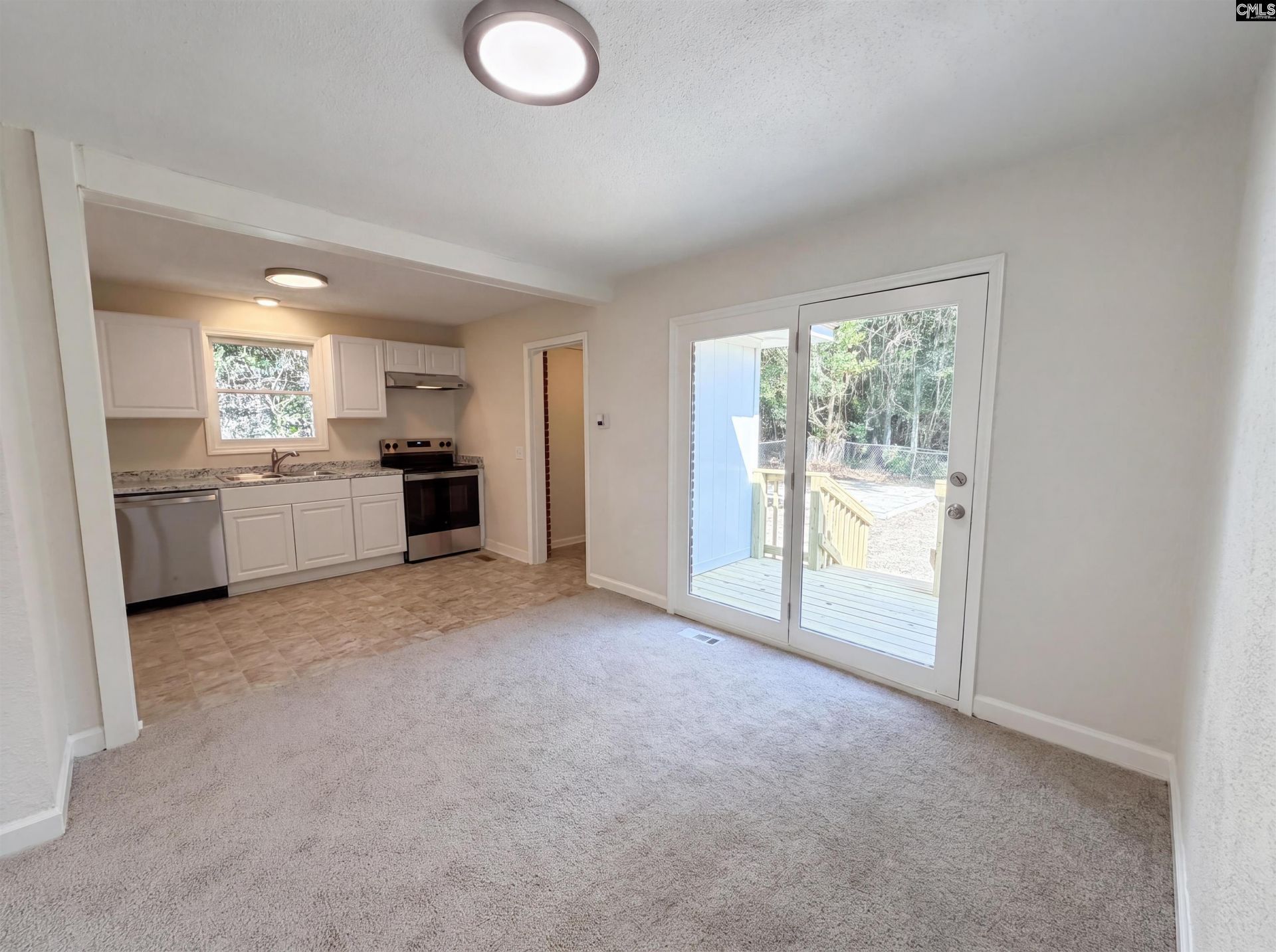 2112 Axson Street Photo 8